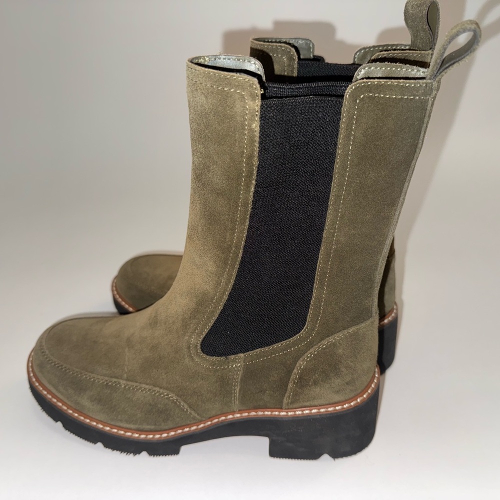 Naturalizer Olive Ankle Boots